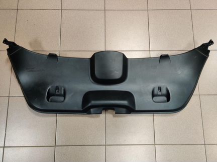 Внутрення отделка дверь багажника Peugeot 308