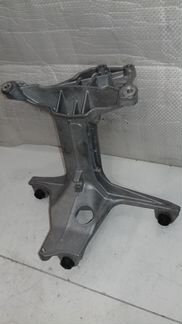 A2740981439 Кронштейн Мерседес оригинал