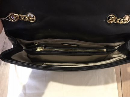 Сумка Tory Burch Kira chevron