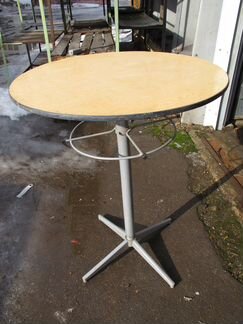 Стол-стойка с подстольем 2шт