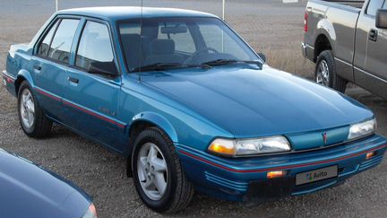 Pontiac Sunbird 2.0 AT, 1993, 244 000 км