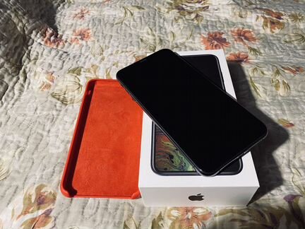 iPhone XS MAX 64 GB в идеальном состоянии
