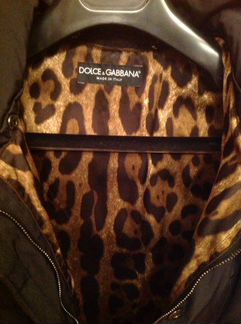 Пуховик Dolce Gabbana . Оригинал. Цвет черный, сос