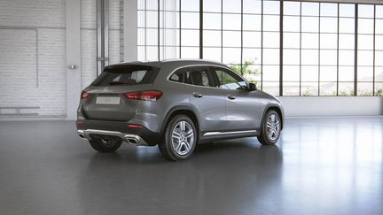 Mercedes-Benz GLA-класс 1.3 AMT, 2020