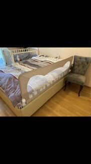 Защитный бортик для кровати